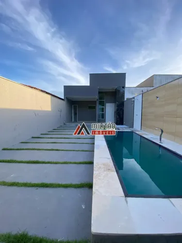 Linda casa para venda possui 198m2 com 3 quartos em Lagoinha - Paraipaba - CE
