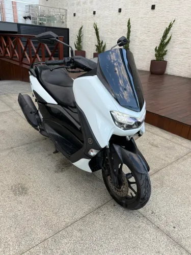Moto muito nova