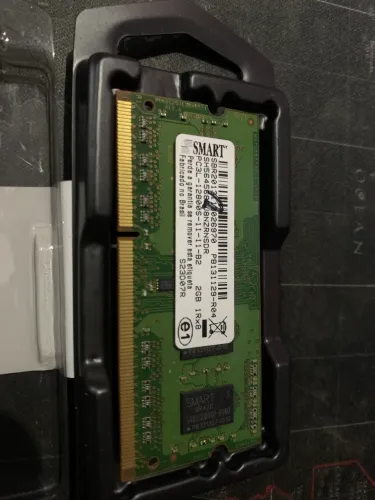 Memória RAM 4GB DDR3 e 2GB DDR3L