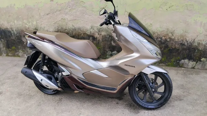 VENDO HONDA PCX SUPER NOVA 2022 DLX 