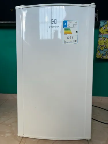 Frigobar Electrolux