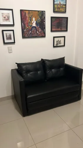 Sofá Cama de Couro