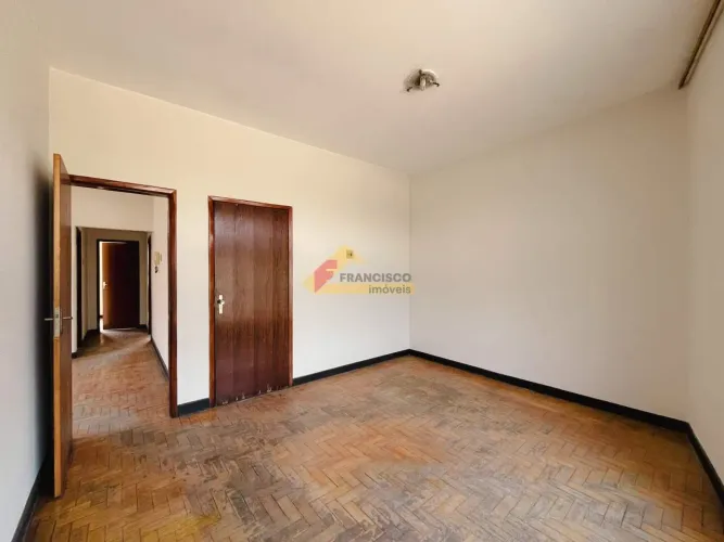 Apartamento localizado no Centro