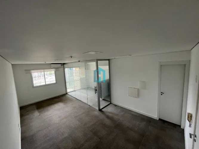Sala para alugar em São Paulo, na Avenida Engenheiro Luiz Carlos Berrini