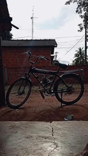 Estou vendendo uma motorizada da marca Bikelete está em bão estado conservada 80cc 