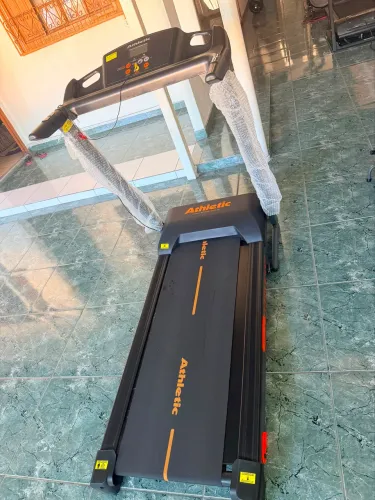 Vendo esteira Athetic suporta 120kg