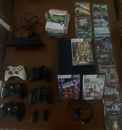 Xbox 360 + 5 controles