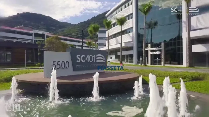 Sala com 860m² e 15 vagas de garagem situada no SC 401 SQUARE CORPORATE