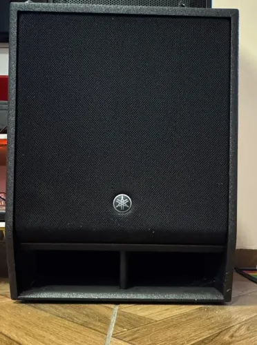 Subwoofer YAMAHA DXS 15 XLF