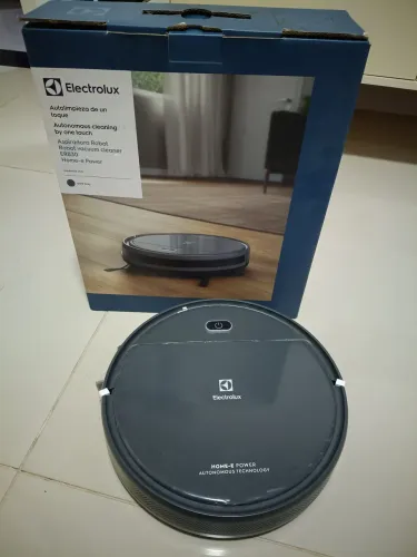 Robô aspirador Electrolux super novo usado poucas vezes