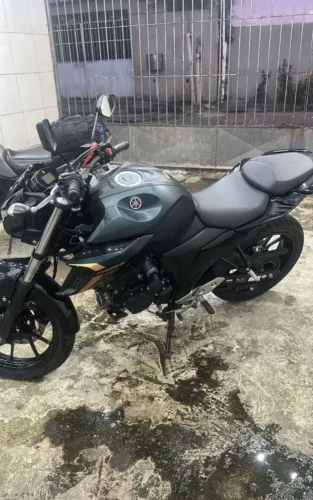 Fazer 250 2024 nova com apenas 14.400km