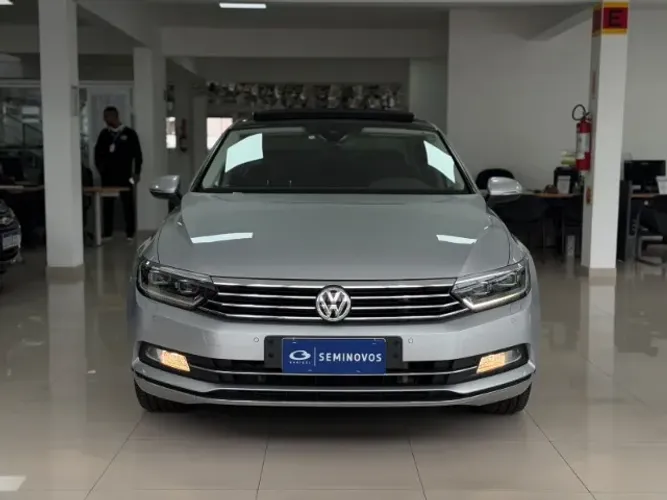 Volkswagen Passat Highline 2.0 TSI 220cv Tip. 2018
