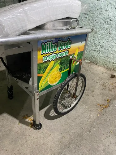 Carrocinha de milho cozido