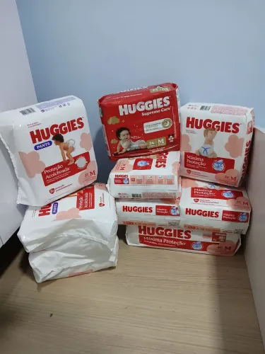 Fraldas Huggies M novo/lacrado