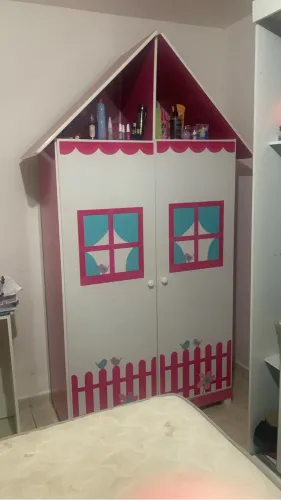 Guarda roupa casinha oferta vender hj