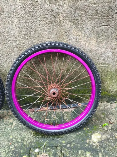 Rodas de triciclo