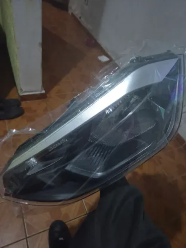 ? VENDO FAROL VW POLO TRACK ? LADO ESQUERDO (MOTORISTA)