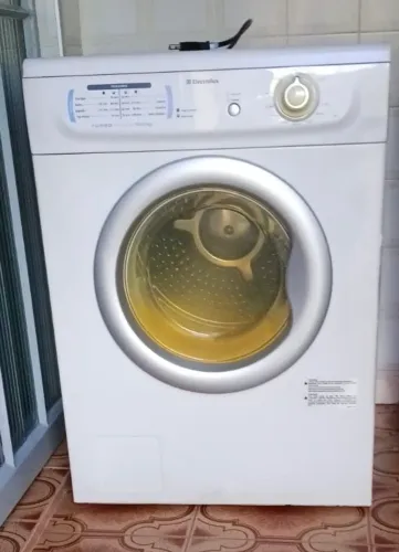 Secadora de roupa Electrolux ótimo estado