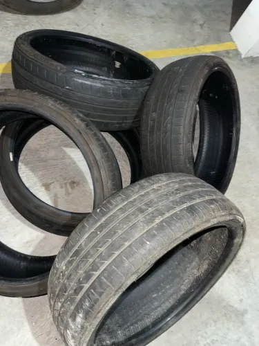 Vendo 5 pneus 165/40/r18, Passo cartão!!
