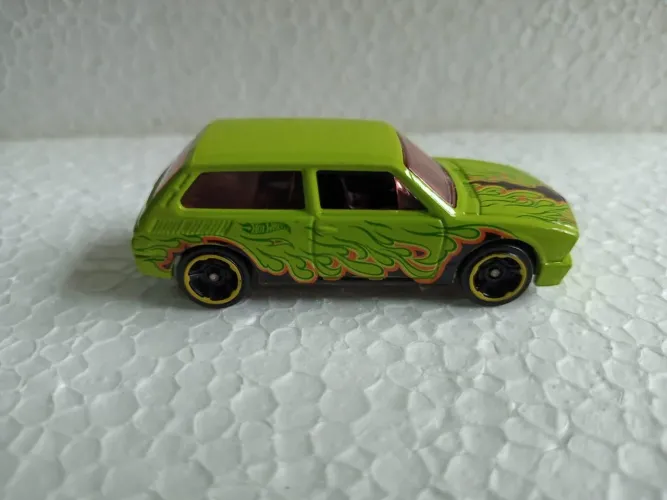 Carrinho Hot Wells WV Brasília 1/64