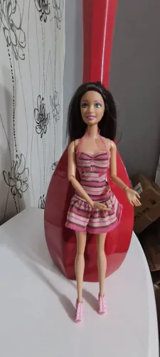 Barbie style sassy articulada , troca busto