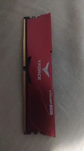 Memória RAM T-Force Vulcan DDR5 16GB 6000MHz CL38 Vermelha