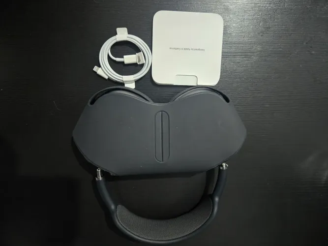 AirPods Max 1 (Lightning)