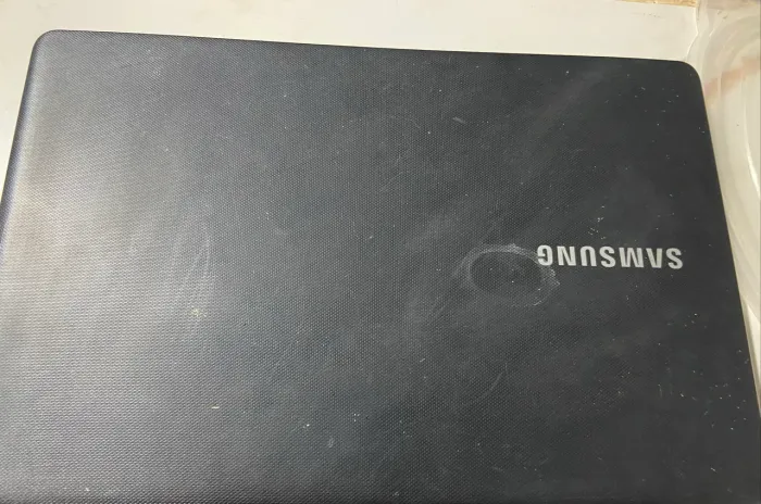 Notebook Samsung Intel i3, SSD 224GB, 4 memória ram, Pronto para Uso