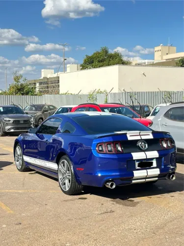Ford Mustang GT V8 2013