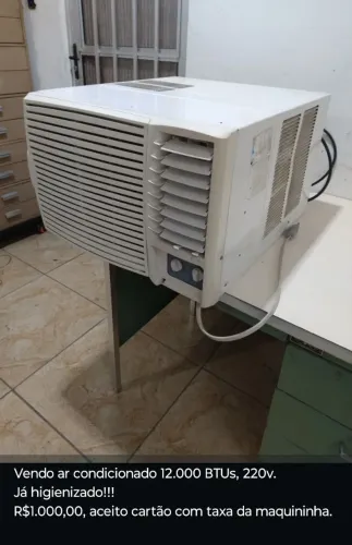 Ar condicionado 12.000 BTUs 220 v.