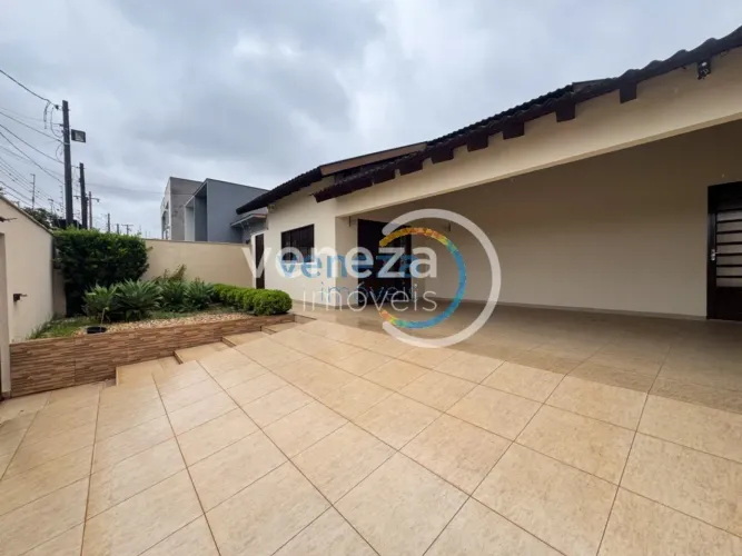 Casa para alugar com 3 quartos no Jardim Portal de Versalhes II, Londrina