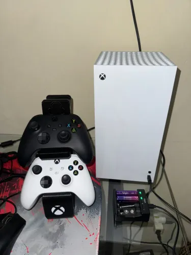 Xbox séries X com jogos