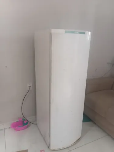 Geladeira faço entrega 