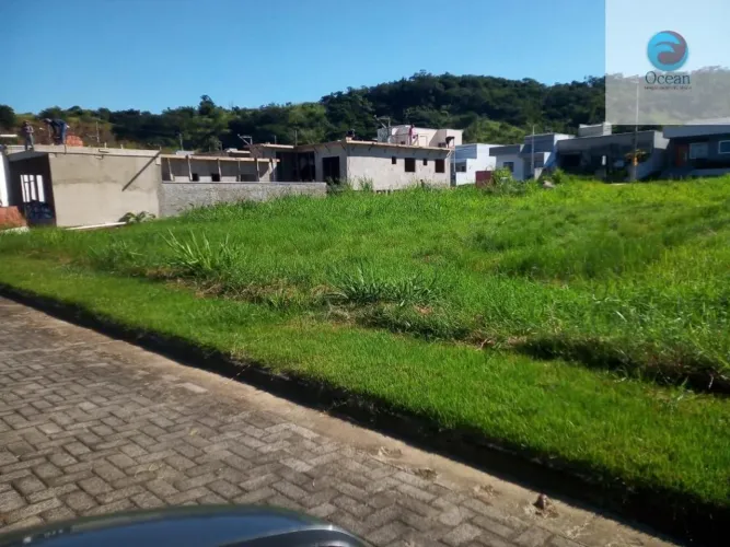 Maricá, Terreno 216m, no Condomínio Vitória dos Anjos, Piscina, Área Gourmet, Academia. Op