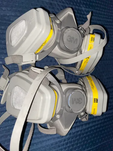 Respirador semifacial reutilizável marca 3M