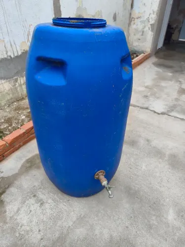 Tambor com torneira