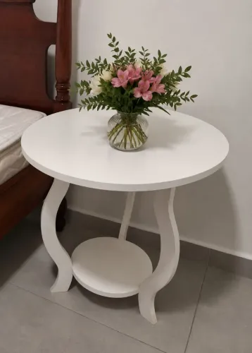 Mesa de apoio redonda branca, estilo clássico