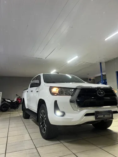 Toyota Hilux CD SRV 4X4 2.8 TDI Diesel Aut. 2022