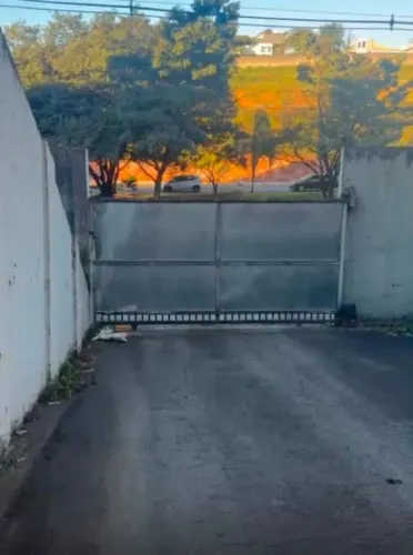 Galpão à venda, 5000 m² por R$ 17.900.000 - Centro Industrial - Arujá/SP