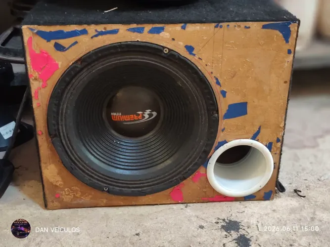 Caixa dutada Sub 12" Premium Titanium