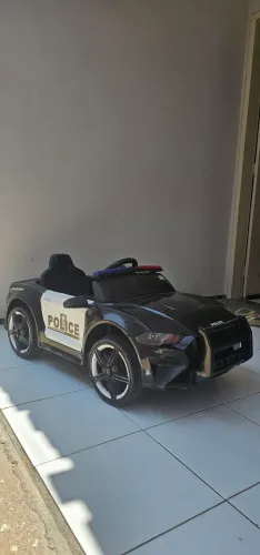 Carrinho infantil elétrico Policia