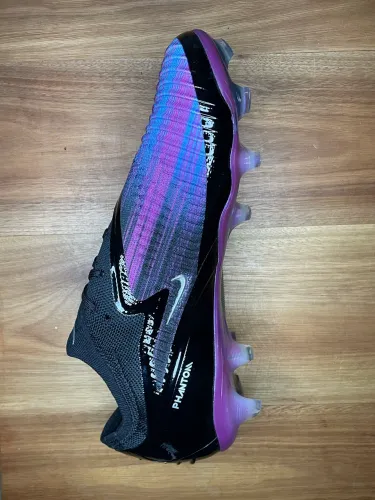 CHUTEIRA NIKE IMPORTADA - NÚMERO 40