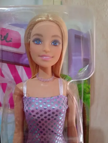 Boneca Barbie Mattel na caixa