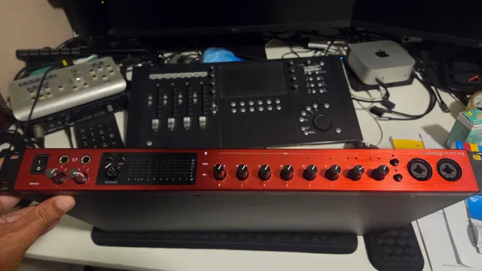 Interface de áudio Focus tire Clarett 8 pre +