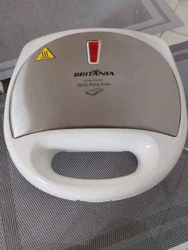 Sanduicheira Britânia Bello Pane