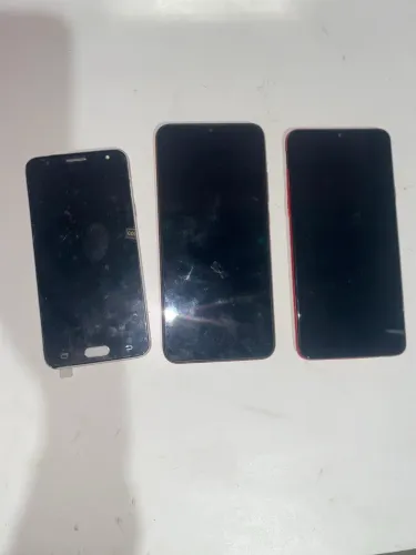 Celulares com reparos a fazer