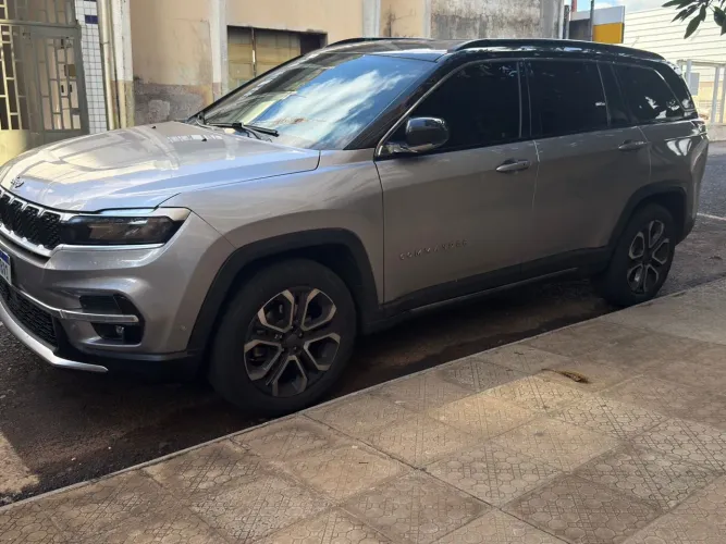 Jeep Commander Limited T270 1.3 TB Flex AUT 2023