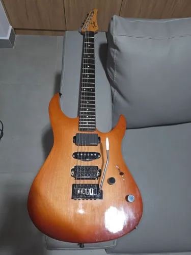 Guitarra Tarso Yamaha captador Emg passivo