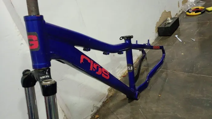 Quadro gios aro 26 é uma suspensão marzocchi