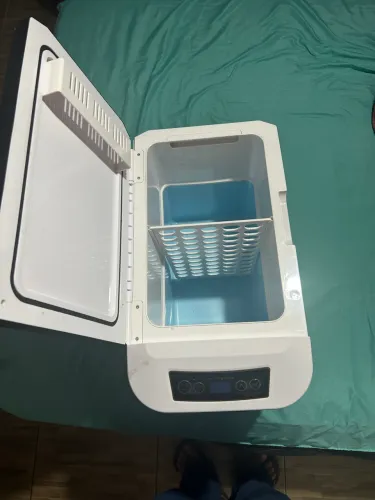 ? Geladeira Portátil LCK 28L ? 12V/24V/220V